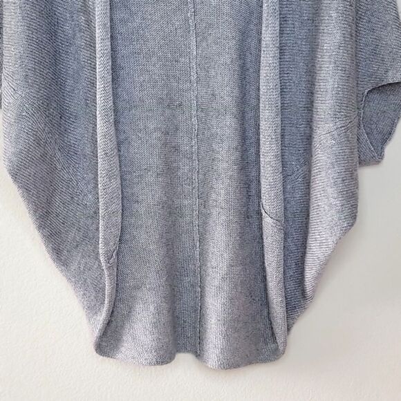 ZARA KNIT Grey 3/4 Sleeve Knit Cardigan Sweater size M Draping Lightweight - Picture 3 of 11